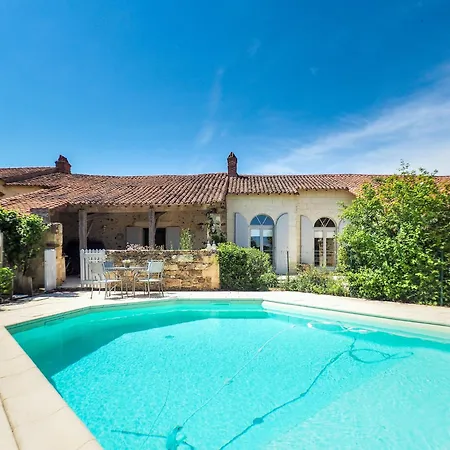 Saint-laurent Pool & Garden, Cleaning Included Semesterbostad *