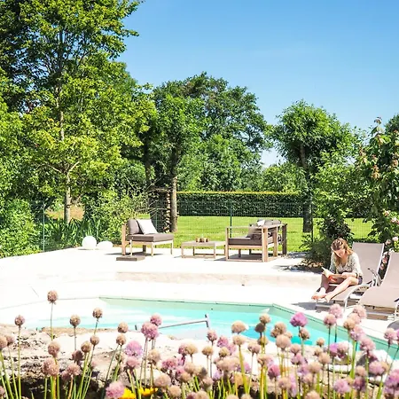 Semesterbostad Saint-laurent Pool & Garden, Cleaning Included