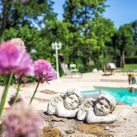 Semesterbostad Saint-laurent Pool & Garden, Cleaning Included Saint-Laurent-de-la-Salle